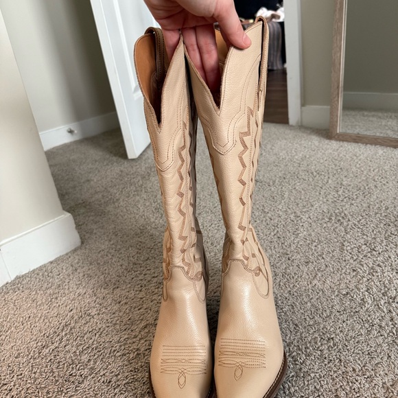 Dingo Cream and Brown Heeled Boots - Picture 9 of 11